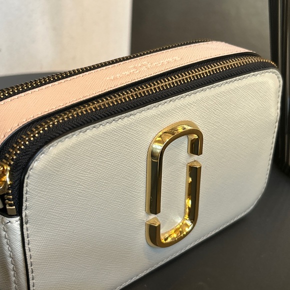 (SOLD) Marc Jacobs Snapshot Bag - Picture 6 of 12